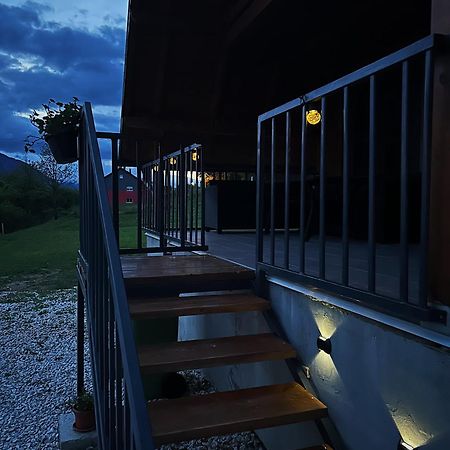 Lake House Beliz Ливно Екстериор снимка