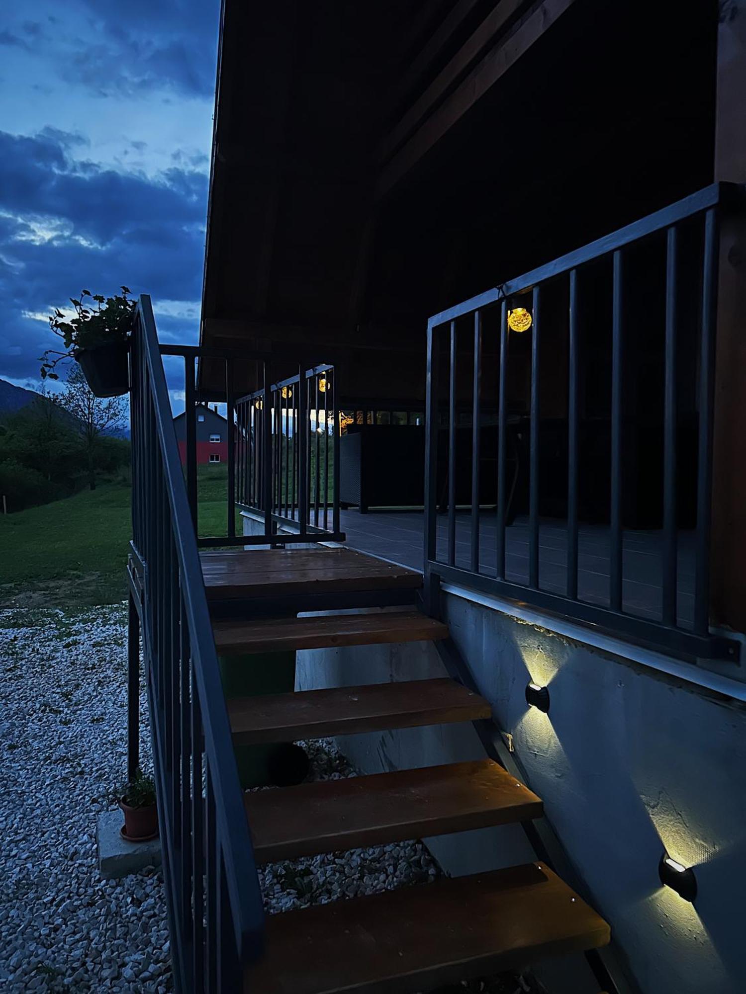 Lake House Beliz Ливно Екстериор снимка